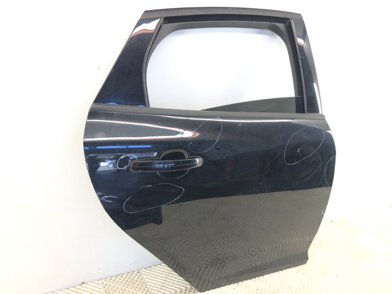 Dveře pravé zadní Ford Focus III 2010 - 2022