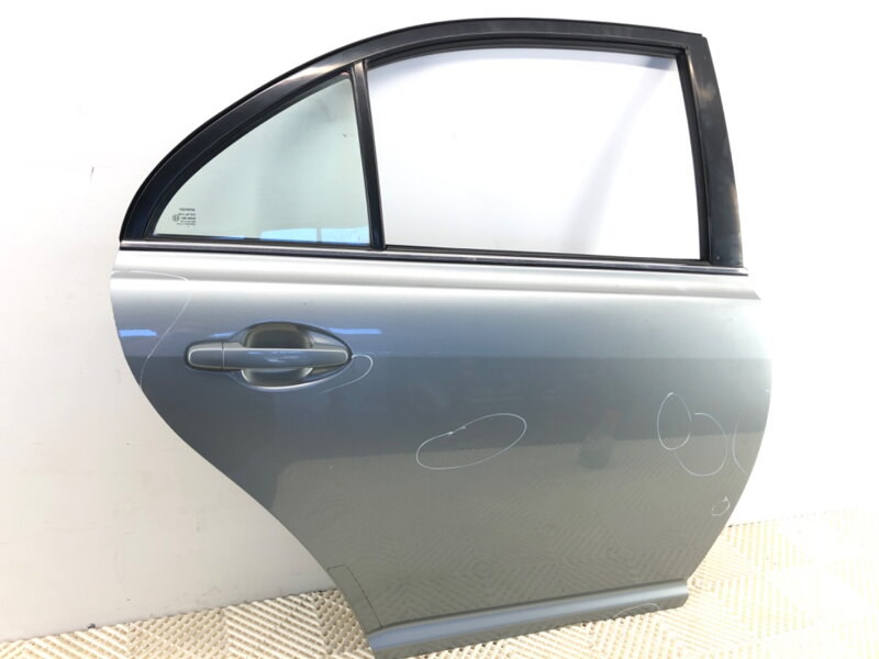 Dveře pravé zadní Toyota Avensis Sedan (_T25_) 2003 - 2008