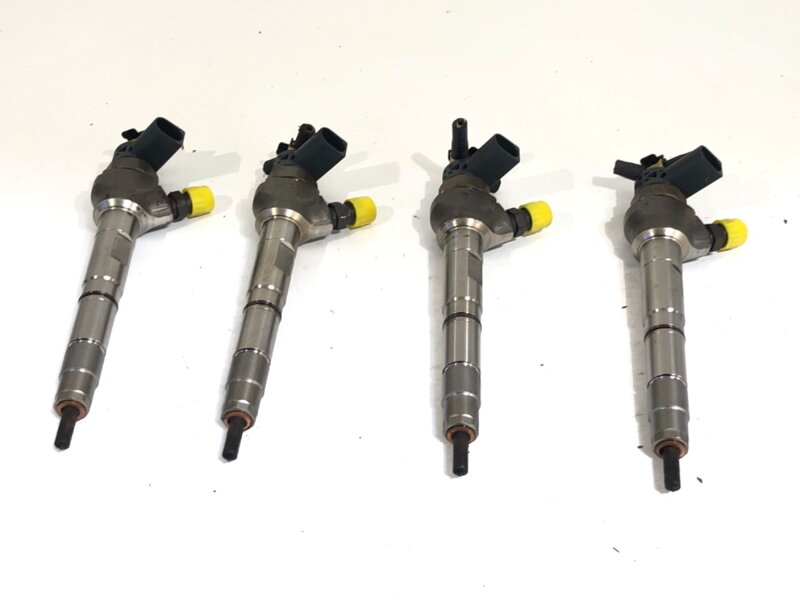 Vstřikovače sada VW Passat B8 Variant (3G5, CB5) 2014 - 2022 04L130277AE