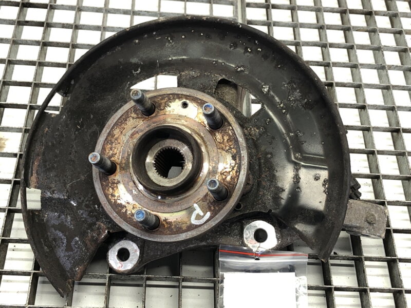 Otoč pravá přední Chevrolet Cruze Liftback (J305) 2010 - 2022