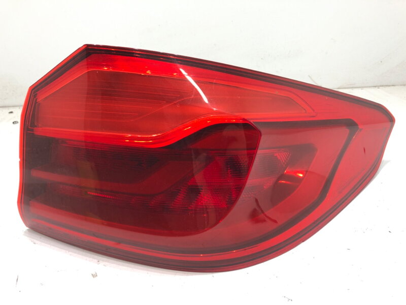 Světlo pravé zadní BMW 5 (G30, F90) 2016 - 2022 7376464