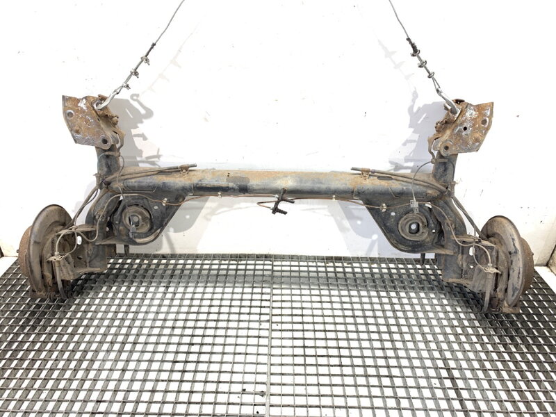 Výztuha zadní Nissan Juke (F15) 2010 - 2022