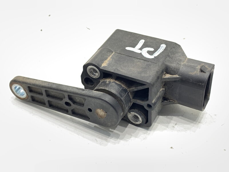 Čidlo náklonu xenon pravý zadní BMW 5 (E60) 2003 - 2010 6784700