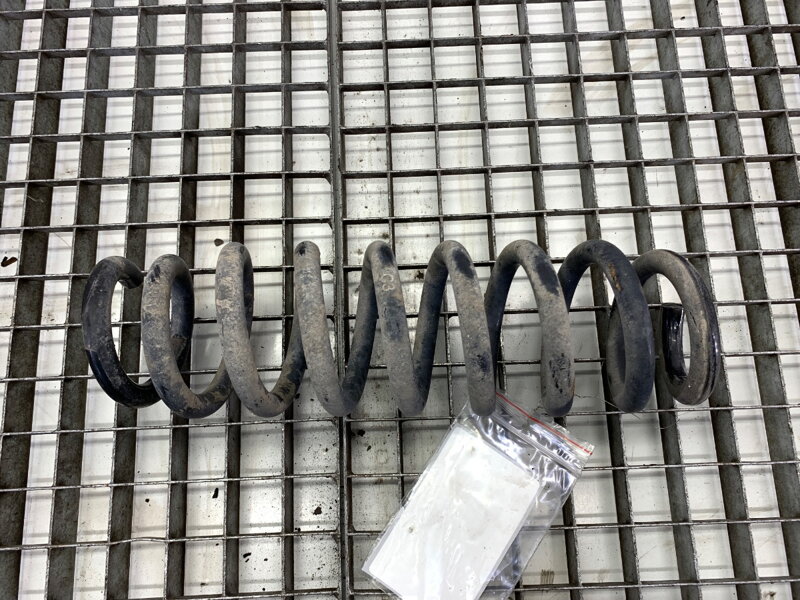 Pružina zadní BMW 3 (E90) 2004 - 2012