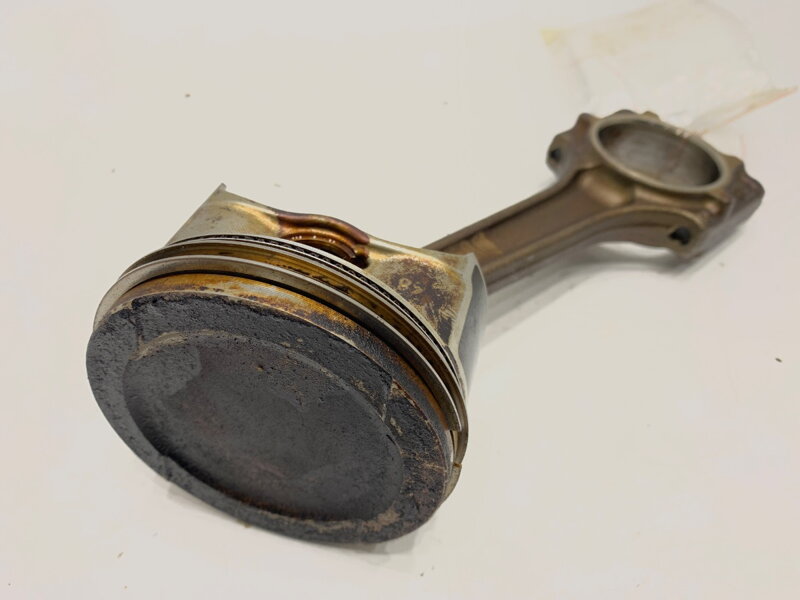 Píst S ojnicí Seat Leon (1P1) 2005 - 2013