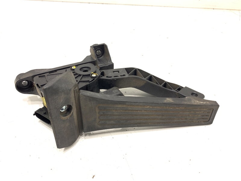 Plynový pedál KIA Carens IV 2013 - 2022 35190-4A700