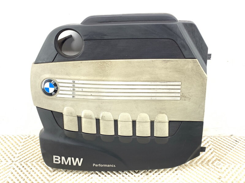Víko / kryt motoru BMW 3 Coupe (E92) 2005 - 2013 7800064