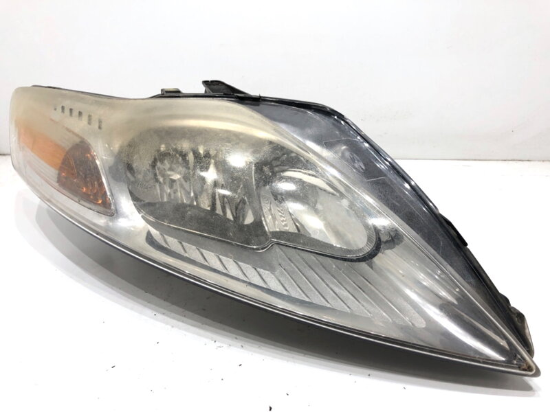 Světlo pravé přední Ford Mondeo IV (BA7) 2007 - 2015