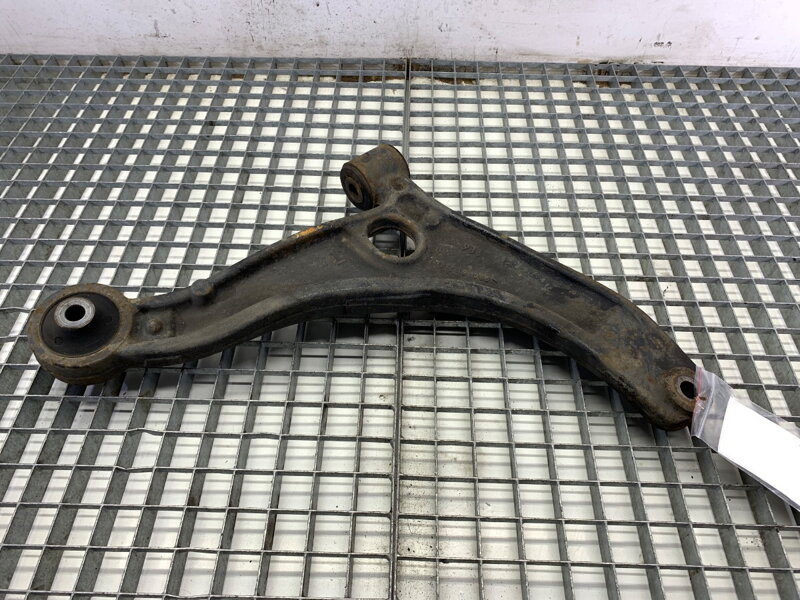 Rameno levé přední Renault Master III Autobus (JV) 2011 - 2022