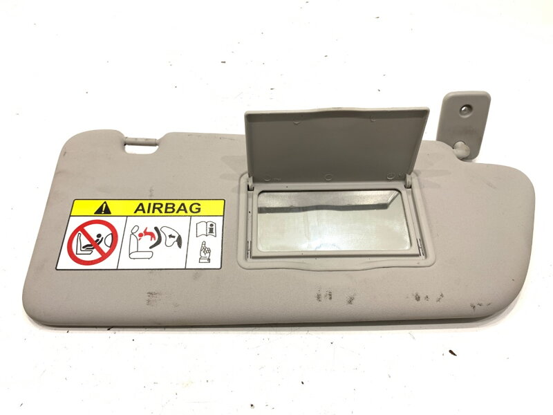 Sluneční clonítko pravé Peugeot 3008 (MPV) (0U_) 2009 - 2017