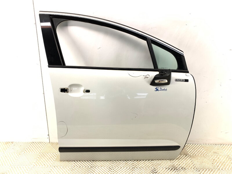 Dveře pravé přední Peugeot 3008 (MPV) (0U_) 2009 - 2017