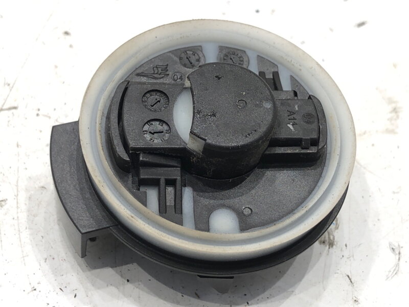 Čidlo nárazu VW Golf VII Variant (BA5, BV5) 2013 - 2022 5Q0959354