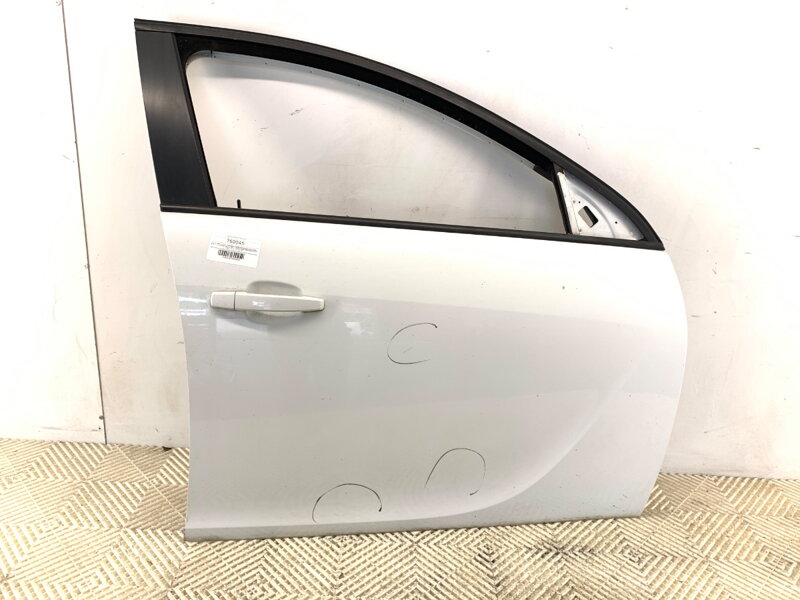 Dveře pravé přední Opel Insignia A Sports Tourer (G09) 2008 - 2017