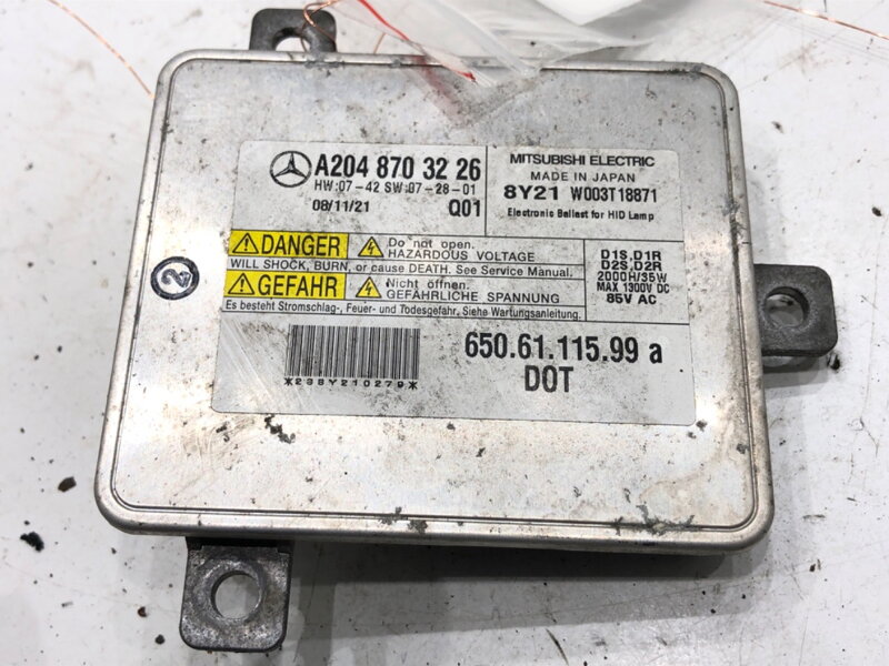 Řídicí jednotka xenon Mercedes-benz Class GLK (X204) 2008 - 2015 A2048703226