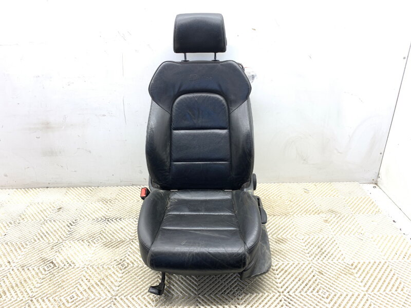 Sedadlo levé přední s-line Audi A3 (8P1) 2003 - 2013