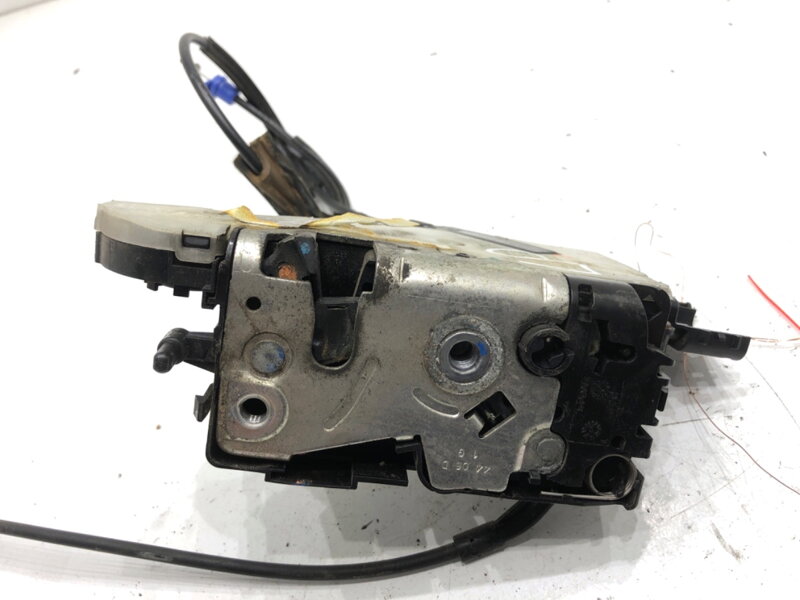 Zámek dveří levý přední Citroen C4 Picasso I (MPV) (UD_) 2006 - 2015 24090816