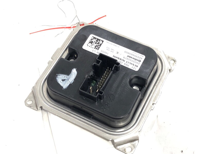 Řídicí jednotka modul LED Renault Megane IV Liftback (B9A/M/N_) 2015 - 2022 260555097R