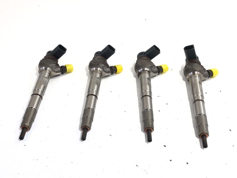 Vstřikovače sada Audi Q5 (FYB, FYG) 2016 - 2022 04L130277AE 0445110471