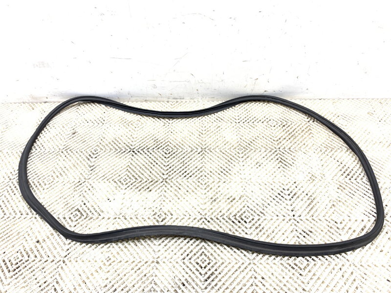 Těsnění víka kufru kufru Audi Q5 (FYB, FYG) 2016 - 2022