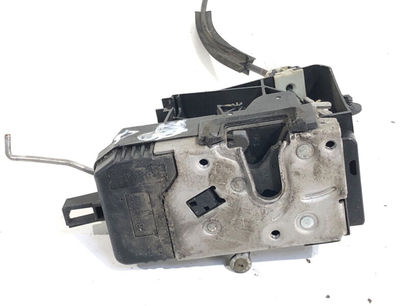 Zámek dveří levý přední Opel Signum Liftback (Z03) 2003 - 2008 24447340