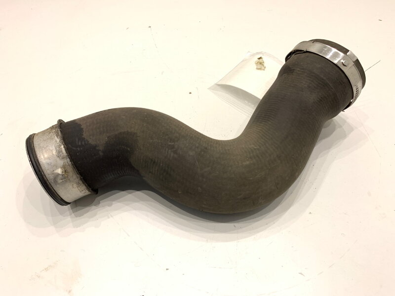 Potrubí turba VW Passat B7 Variant (365) 2010 - 2015 3C0145832R