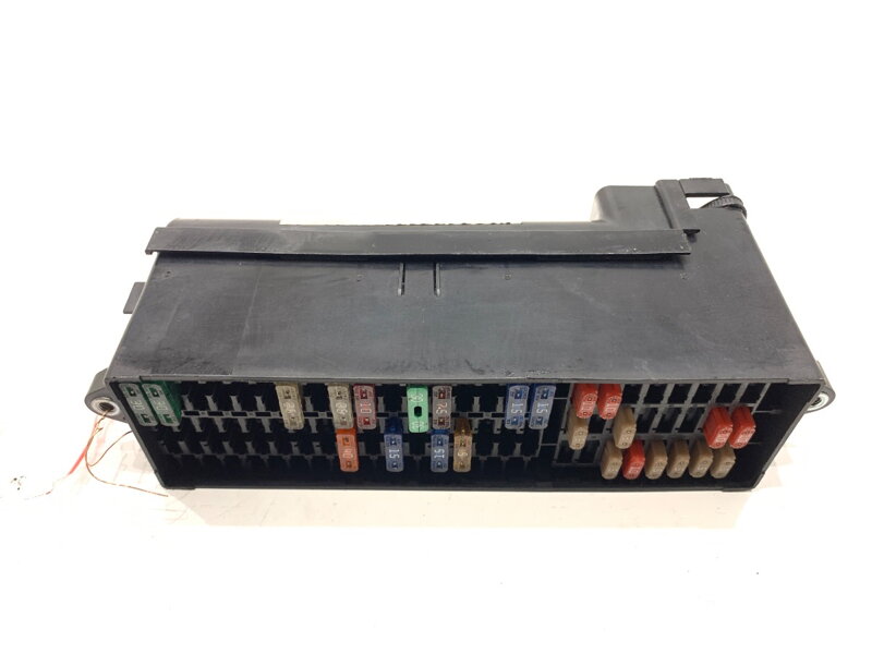 Pojistková skříňka VW Touran (1T1, 1T2) 2003 - 2010