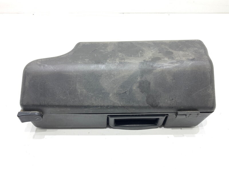 Sada nářadí Audi A6 C5 Avant (4B5) 1997 - 2005 4B9012113A