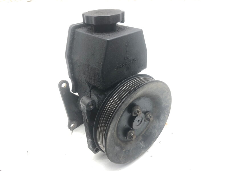 Servočerpadlo Mercedes-benz Class E (W210) 1995 - 2003