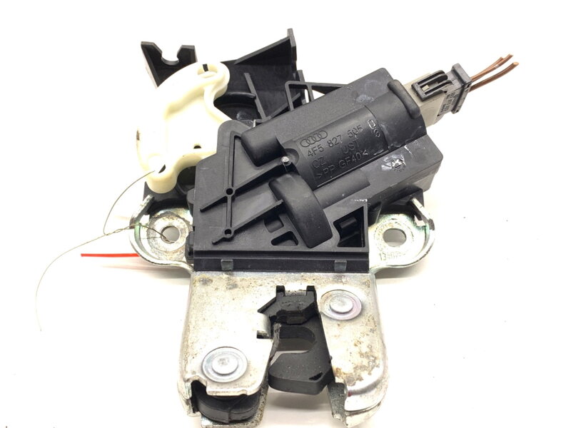 Zámek víka kufru zadní VW Passat B6 (3C2) 2005 - 2010 4F5827505D
