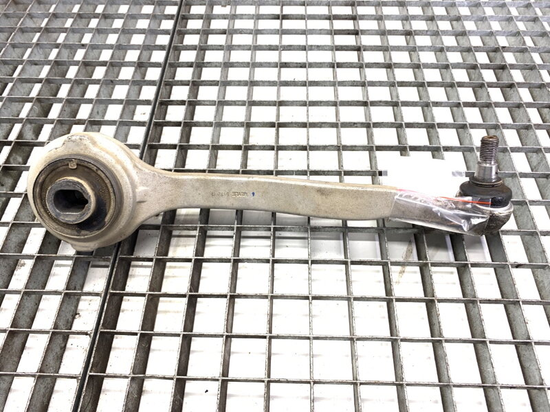 Rameno pravé přední Mercedes-benz Class C (W204) 2007 - 2015