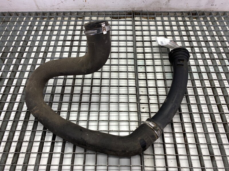 Vzduchové potrubí Peugeot 308 II (LB_, LP_, LW_, LH_, L3_) 2013 - 2021 9817416680