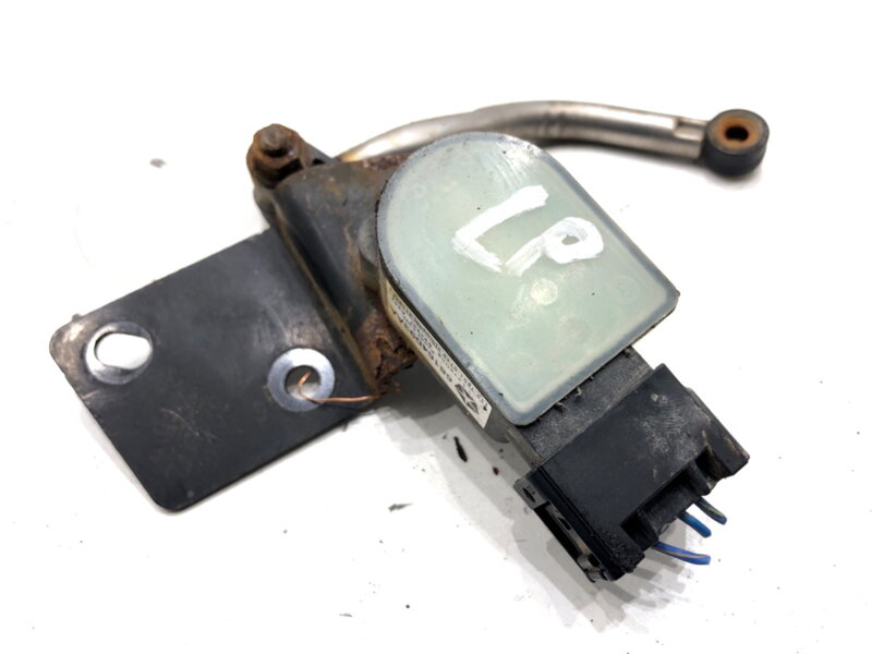 Čidlo náklonu xenon přední levý Jeep Grand Cherokee IV (WK, WK2) 2010 - 2022 68164093AA