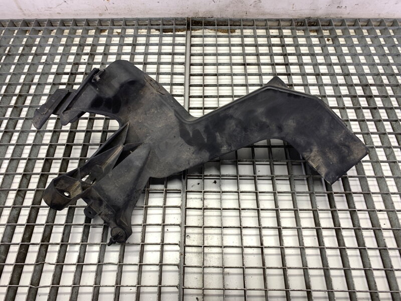 Rámeček uchycení světla levé Jeep Grand Cherokee IV (WK, WK2) 2010 - 2022 M149789