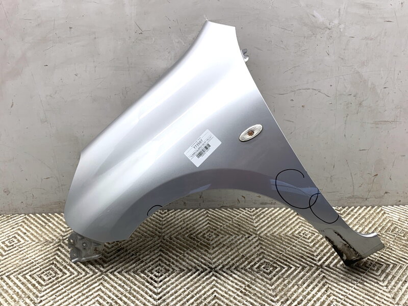 Blatník levý přední Nissan Micra IV (K13K) 2010 - 2022 K23