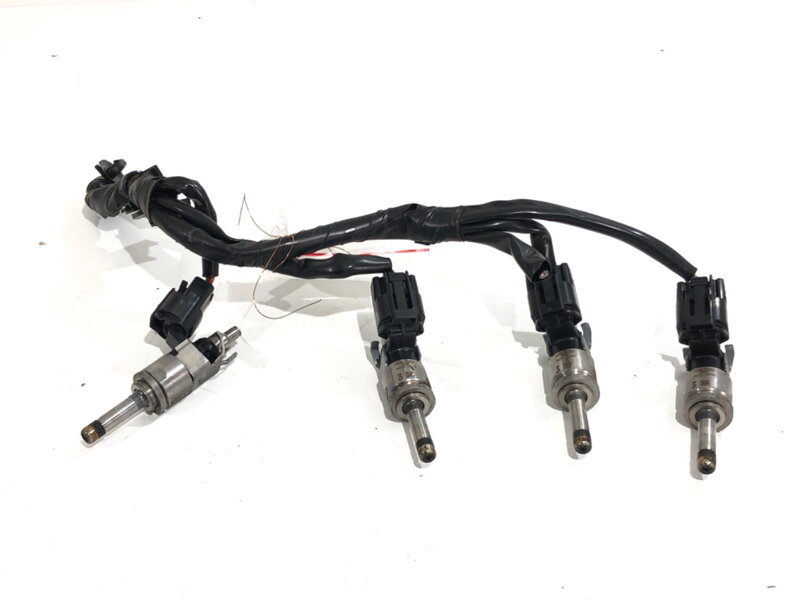 Vstřikovače sada Mazda 2 (DL, DJ) 2014 - 2022 P51313250