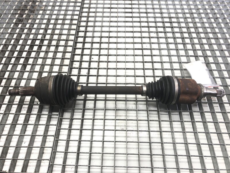 Poloosa levá přední Renault Express 2021 - 2022