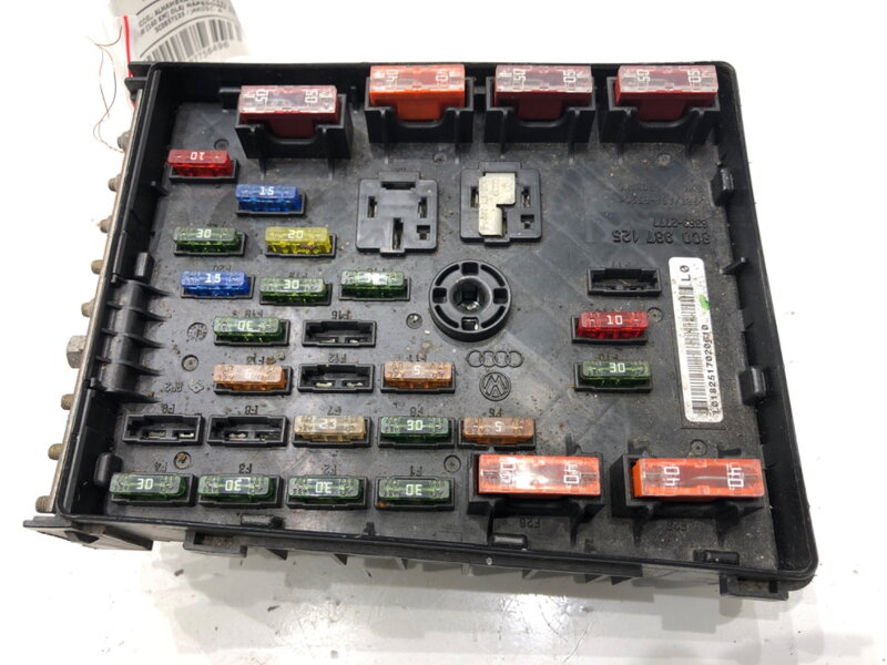 Pojistková skříňka Seat Alhambra (710, 711) 2010 - 2022 3C0937125