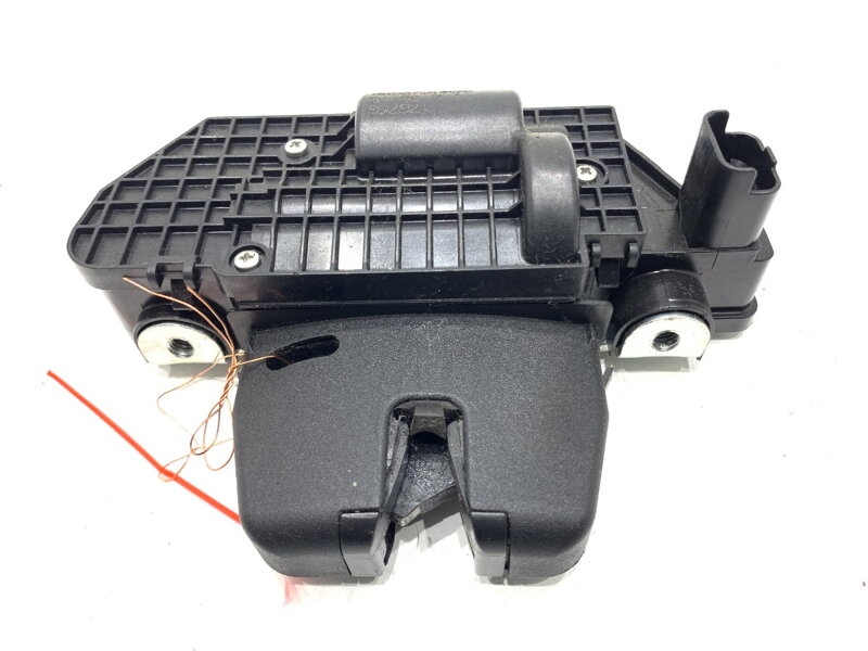 Zámek víka kufru zadní Peugeot 3008 (MPV) (0U_) 2009 - 2017 9151487499H