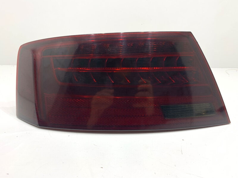 Světlo levé zadní Audi A5 (8T3) 2007 - 2017 8T0945095H