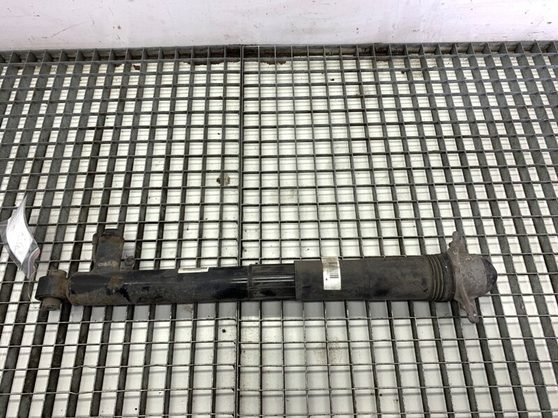 Tlumič levý zadní Seat Leon ST (5F8) 2012 - 2022 5Q0512009CE