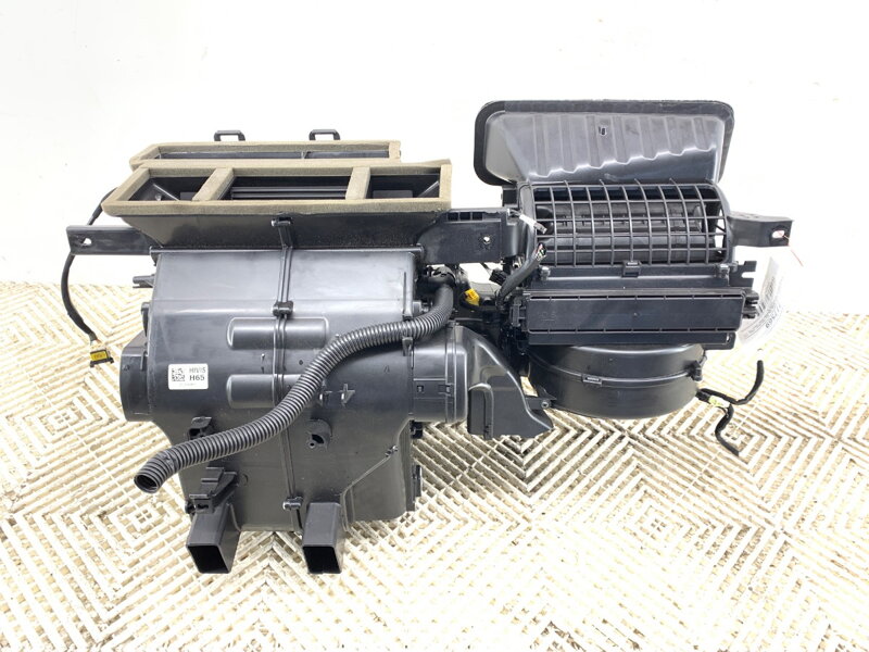 Radiátor topení kombajn Hyundai Kona (OS, OSE, OSI) 2017 - 2022