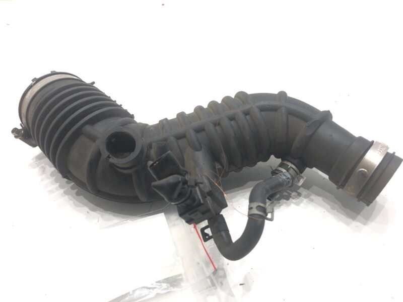 Vzduchové potrubí Nissan Qashqai II SUV (J11, J11_) 2013 - 2022