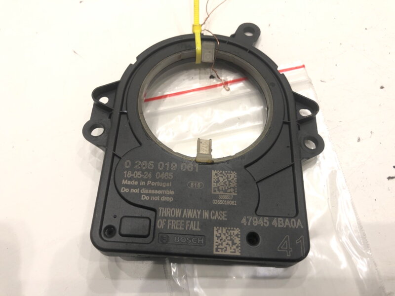 Čidlo natočení volantu Nissan Qashqai II SUV (J11, J11_) 2013 - 2022 479454BA0A