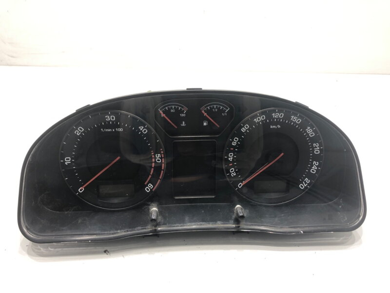 Tachometr budíky Skoda Superb I (3U4) 2001 - 2008 3U0920810A