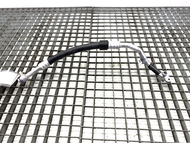 Hadice klimatizace Audi A4 B9 (8W2, 8WC) 2015 - 2022 8W1816740