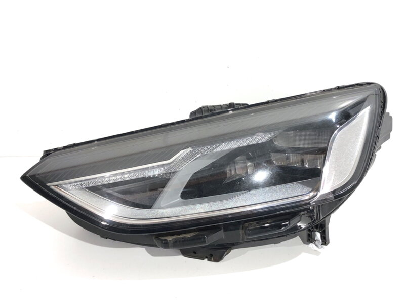 Světlo levé přední Audi A4 B9 (8W2, 8WC) 2015 - 2022 8W0941011