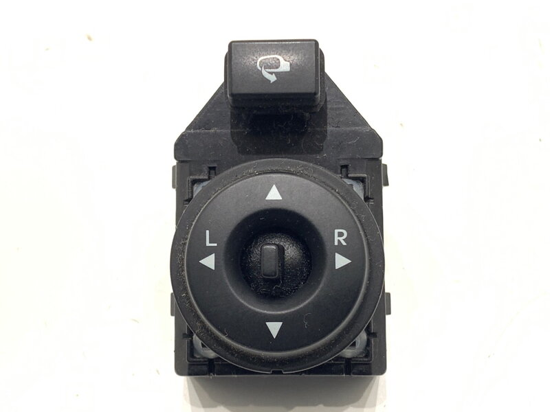 Přepínač regulace zrcátek KIA Venga (YN) 2010 - 2022 457480