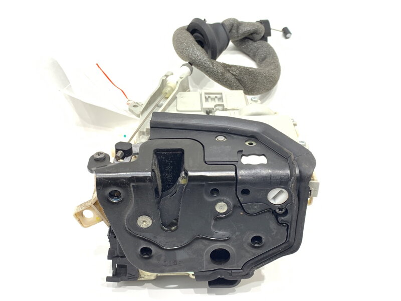 Zámek dveří pravý přední Audi A6 C7 (4G2, 4GC) 2010 - 2018 8J1837016C