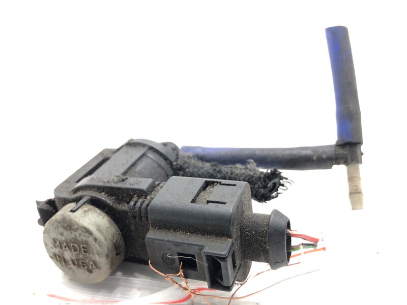 Ventil podtlaku Audi A4 B6 Avant (8E5) 2000 - 2005 1J0906283C