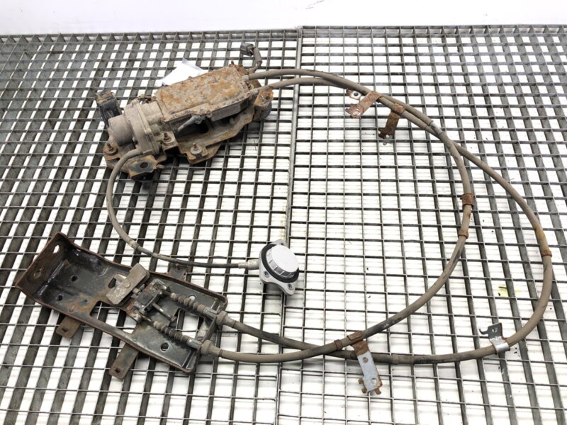 Ruční brzda elektrický Nissan Leaf (ZE0) 2010 - 2022